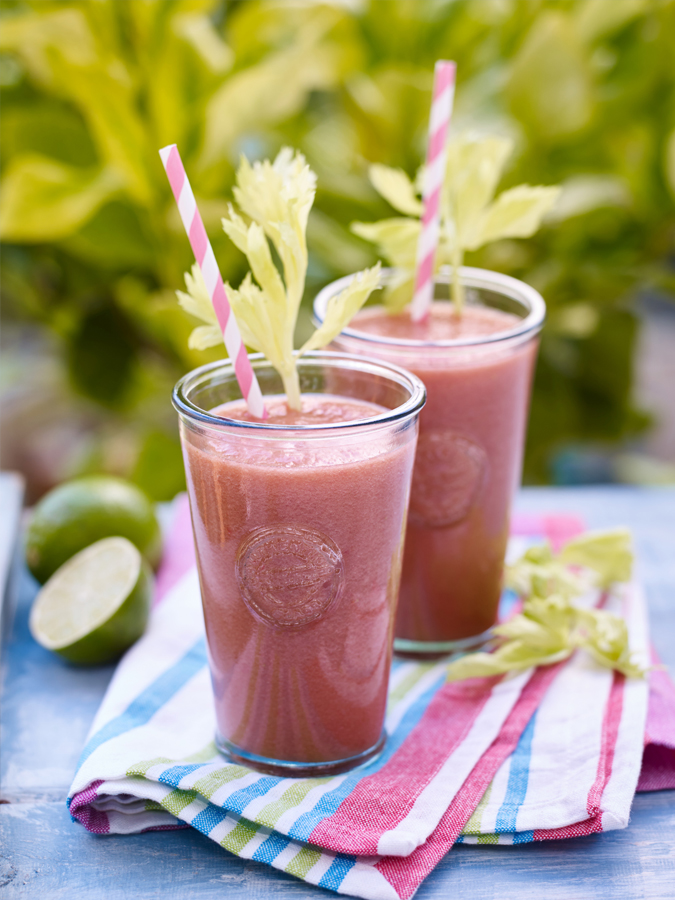 Celery, berry and coconut water smoothie